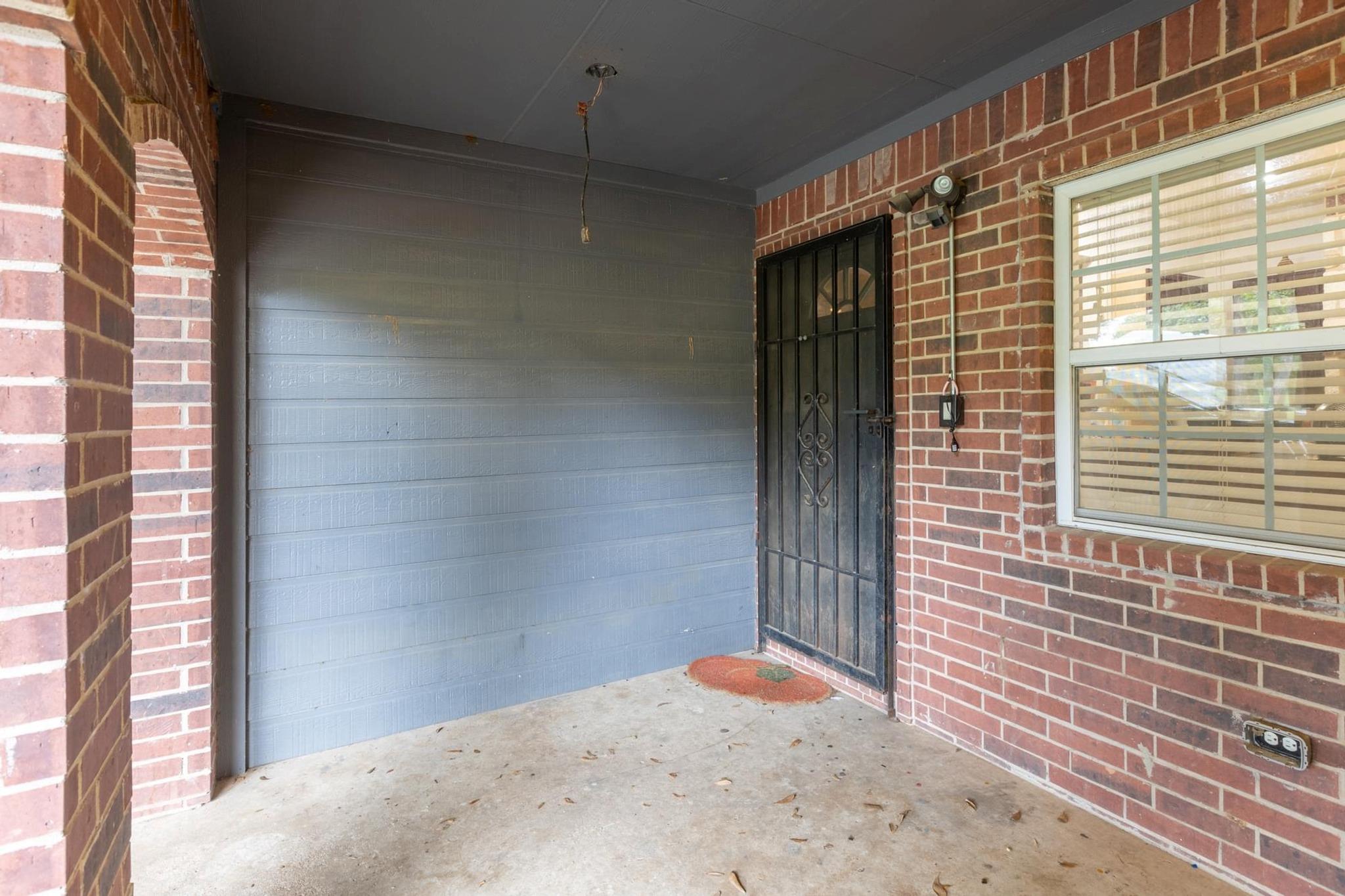 176 Old Lexington RD C