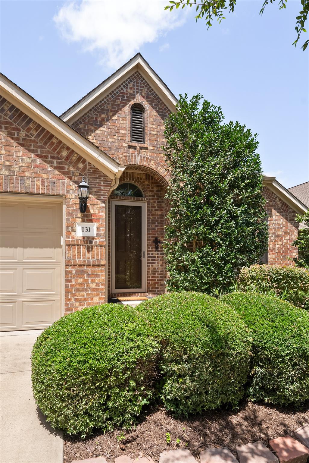 131 Lacebark LN
