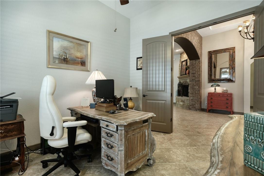 1239 Falling Hills DR