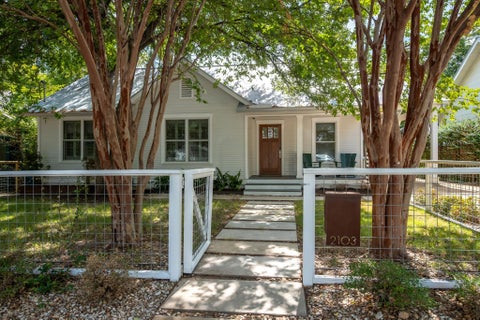 Photo of 2103 Oxford Ave, Austin, TX 78704 (MLS # 9964778)