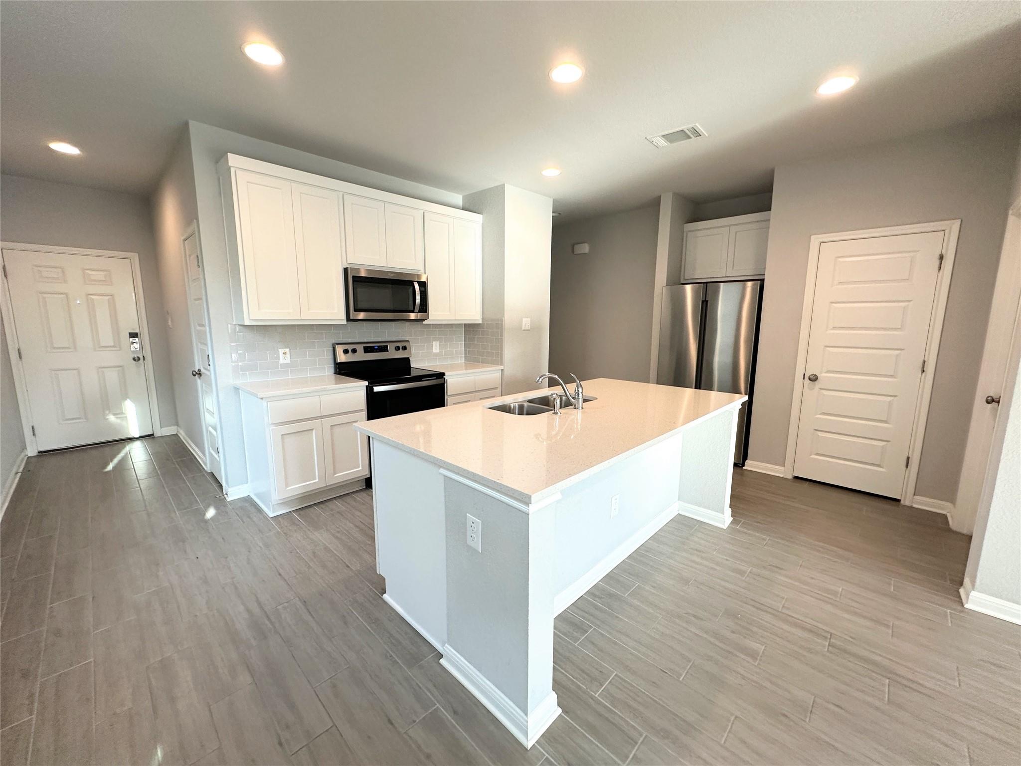 243 Kellys Heroes WAY