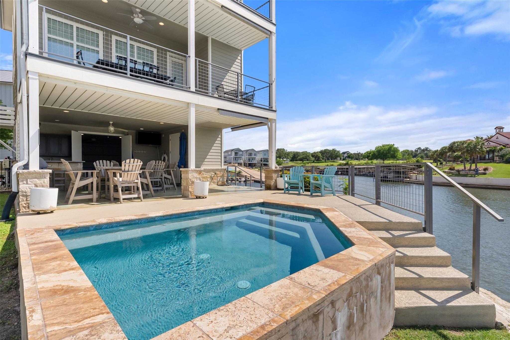 412 Island CIR