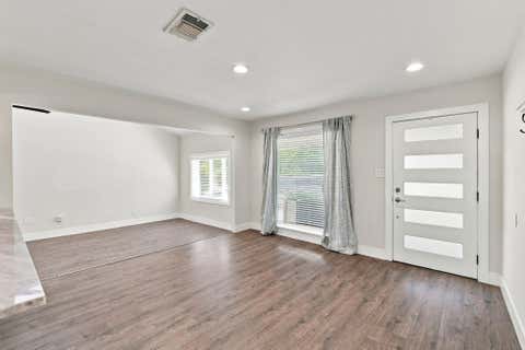 Tiny photo for 6706 Isabelle DR, Austin, TX 78752 (MLS # 5527462)