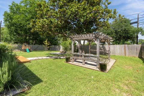 Tiny photo for 6706 Isabelle DR, Austin, TX 78752 (MLS # 5527462)