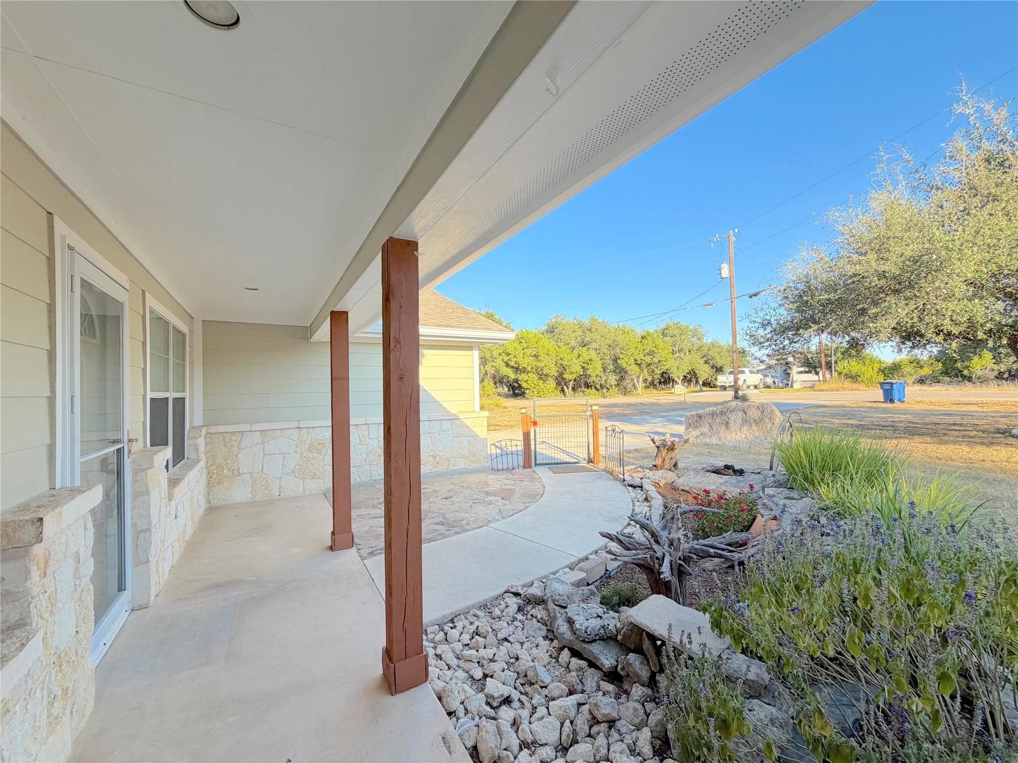 849 Scenic Hills DR