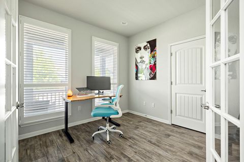 Tiny photo for 5701 Baythorne DR, Austin, TX 78747 (MLS # 9717372)