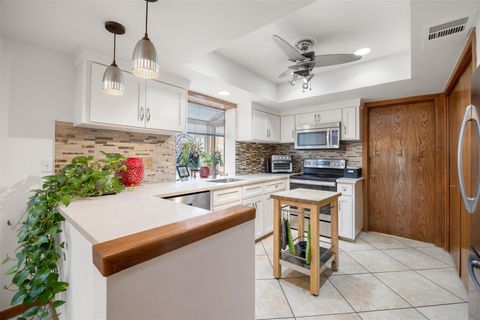 Tiny photo for 116 W Eagle DR, The Hills, TX 78738 (MLS # 3200283)
