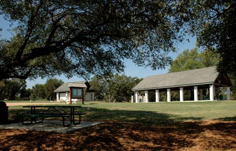 Tiny photo for 116 W Eagle DR, The Hills, TX 78738 (MLS # 3200283)