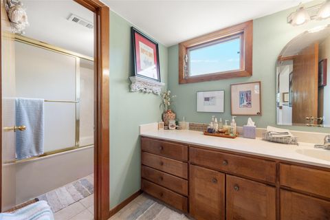 Tiny photo for 116 W Eagle DR, The Hills, TX 78738 (MLS # 3200283)