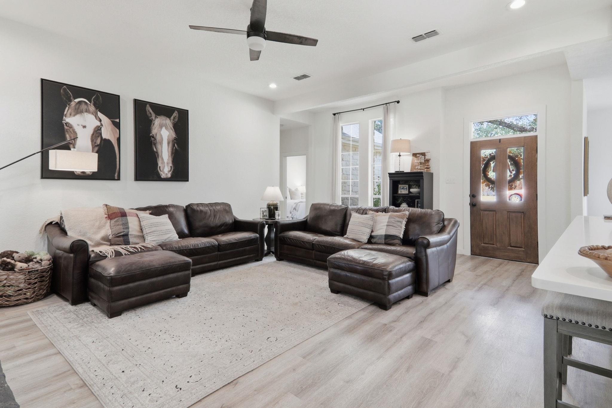 511 Debora DR