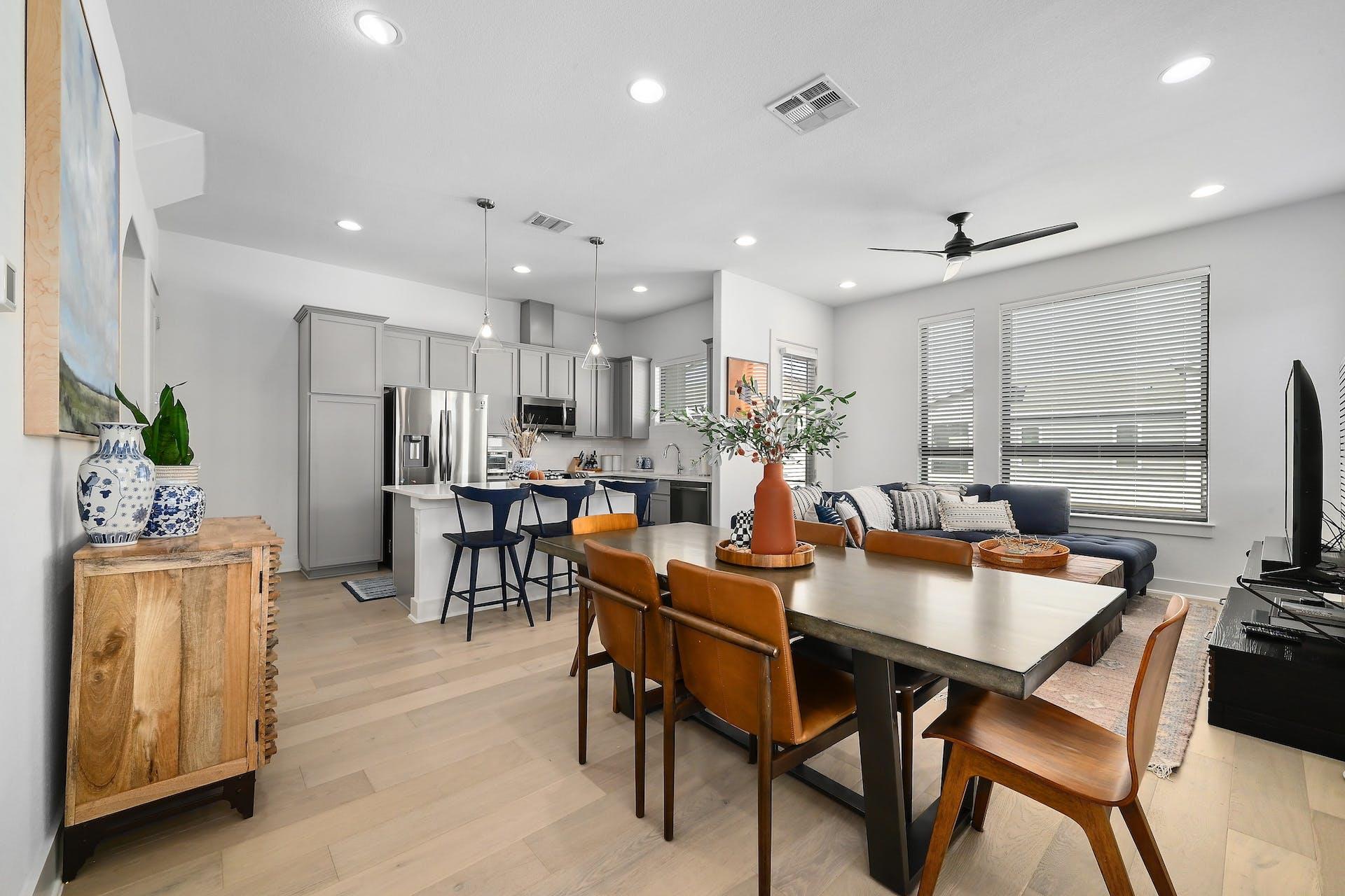 2050 Lohmans Spur RD 2301