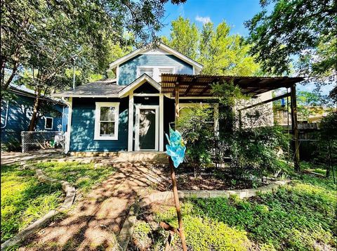 Photo of 4507 Avenue F #B, Austin, TX 78751 (MLS # 6283321)