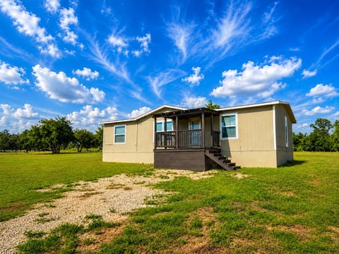 Photo of 126 Esperanza DR, Bastrop, TX 78602 (MLS # 8288898)