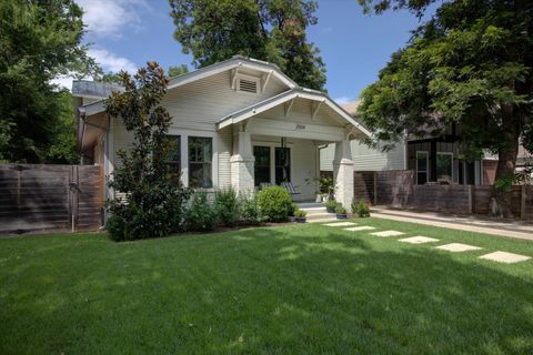 2504 Willow ST A Austin TX 78702