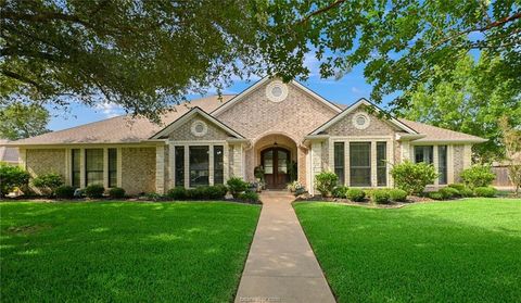 Photo of 1108 Honeysuckle LN LN, Caldwell, TX 77836 (MLS # 5377253)