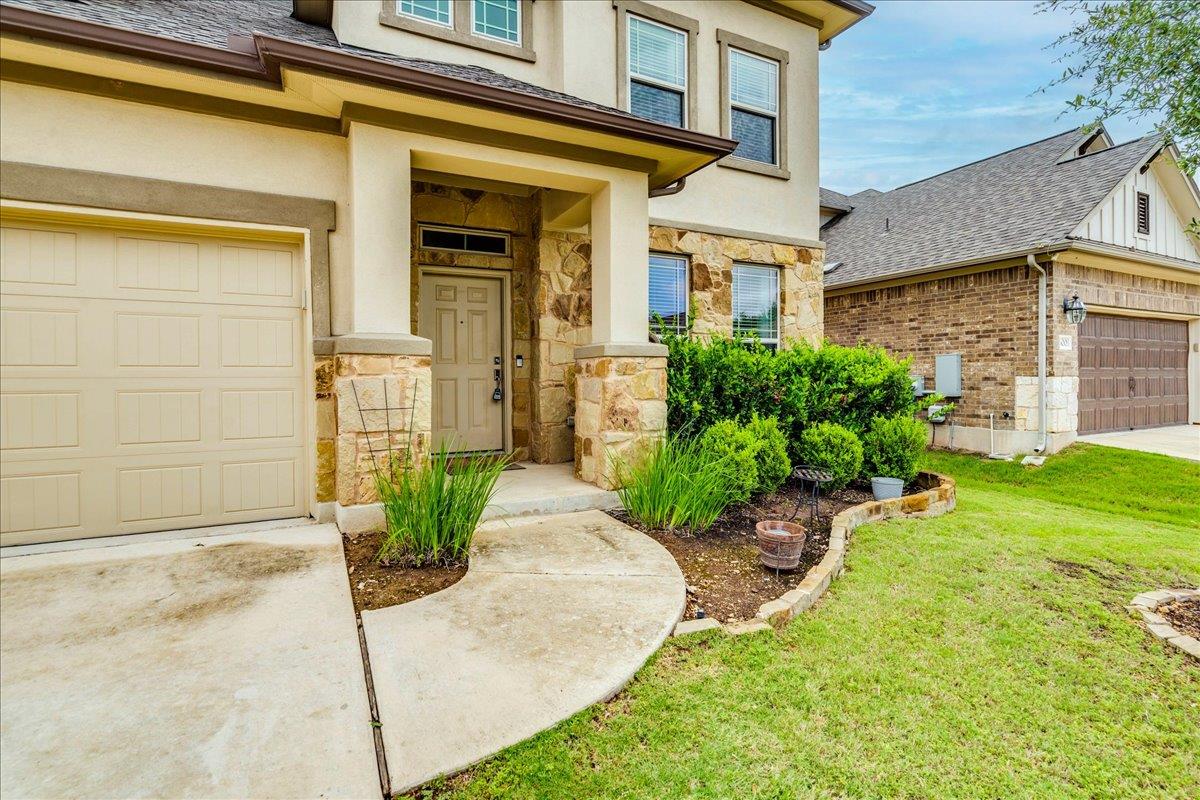 610 Stonewood LN