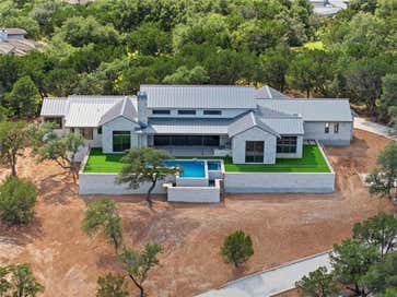 19559 Sandcastle DR Spicewood TX 78669