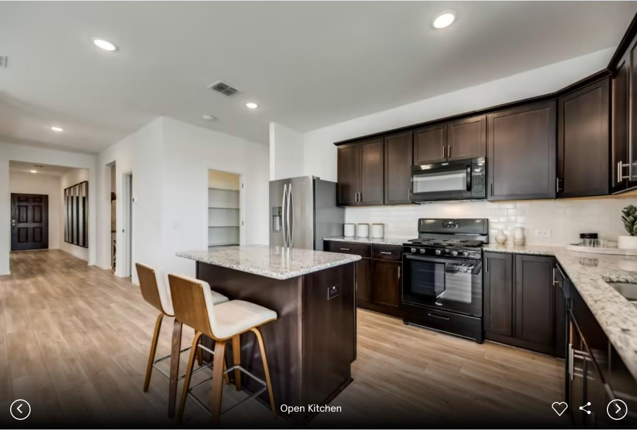 1525 Sky Vista DR