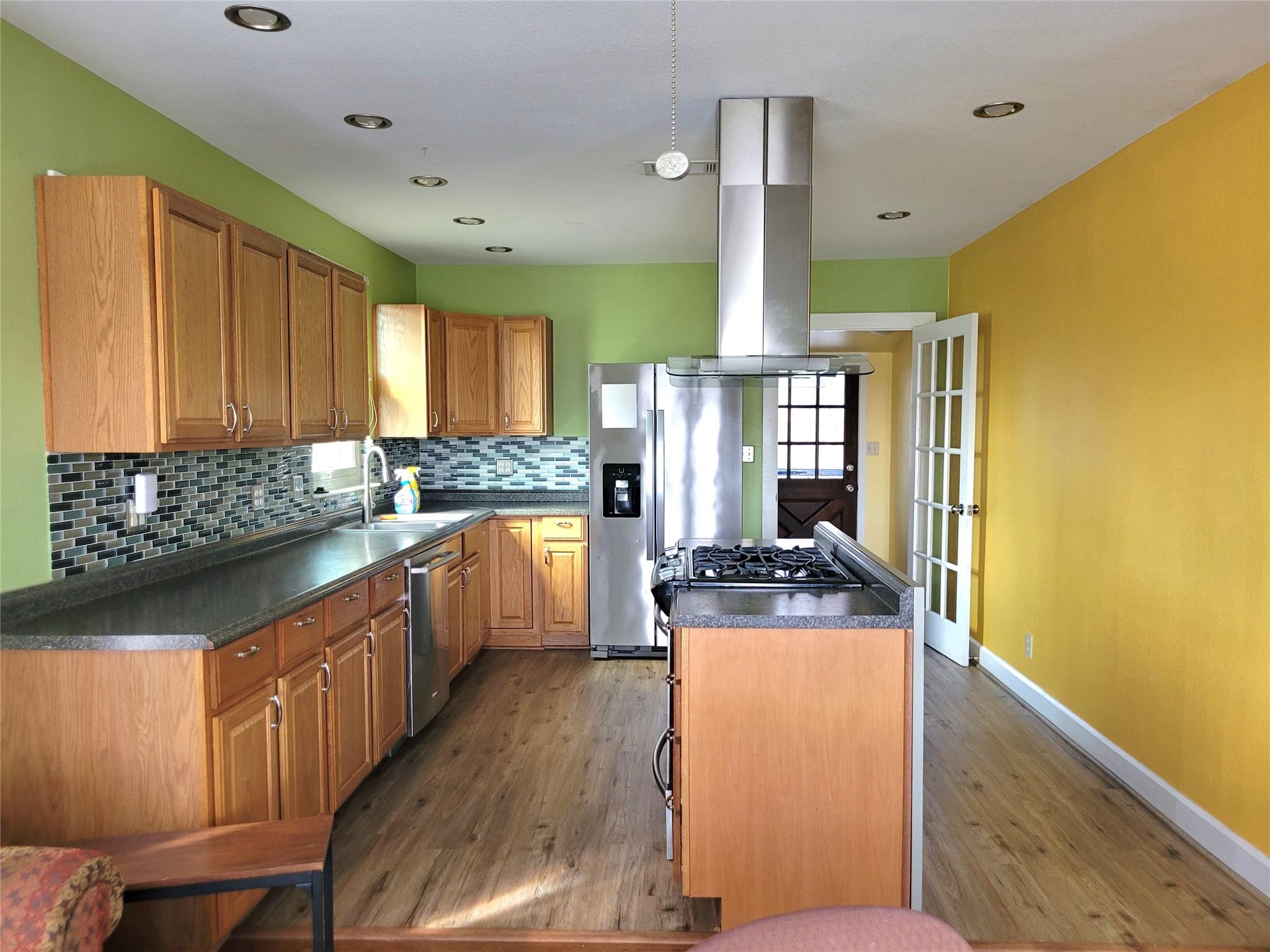 1106 Austin ST