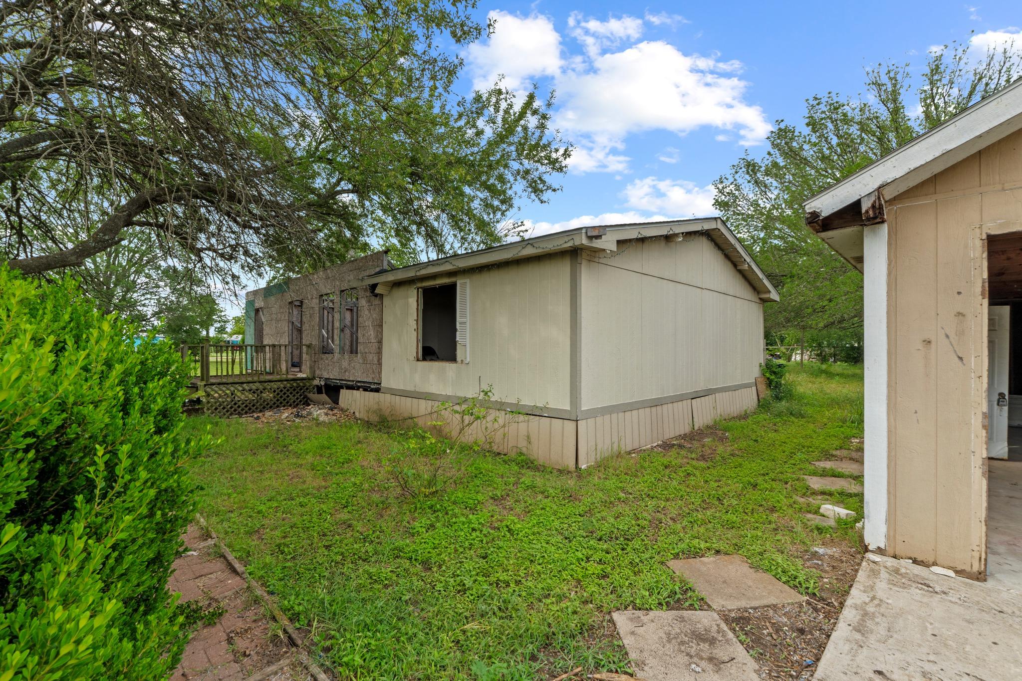 205 Skycrest DR