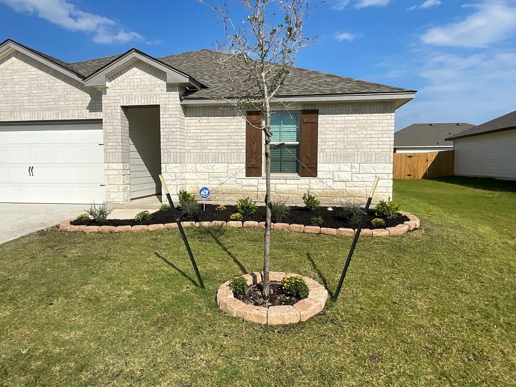 1104 Prairie Clover RD