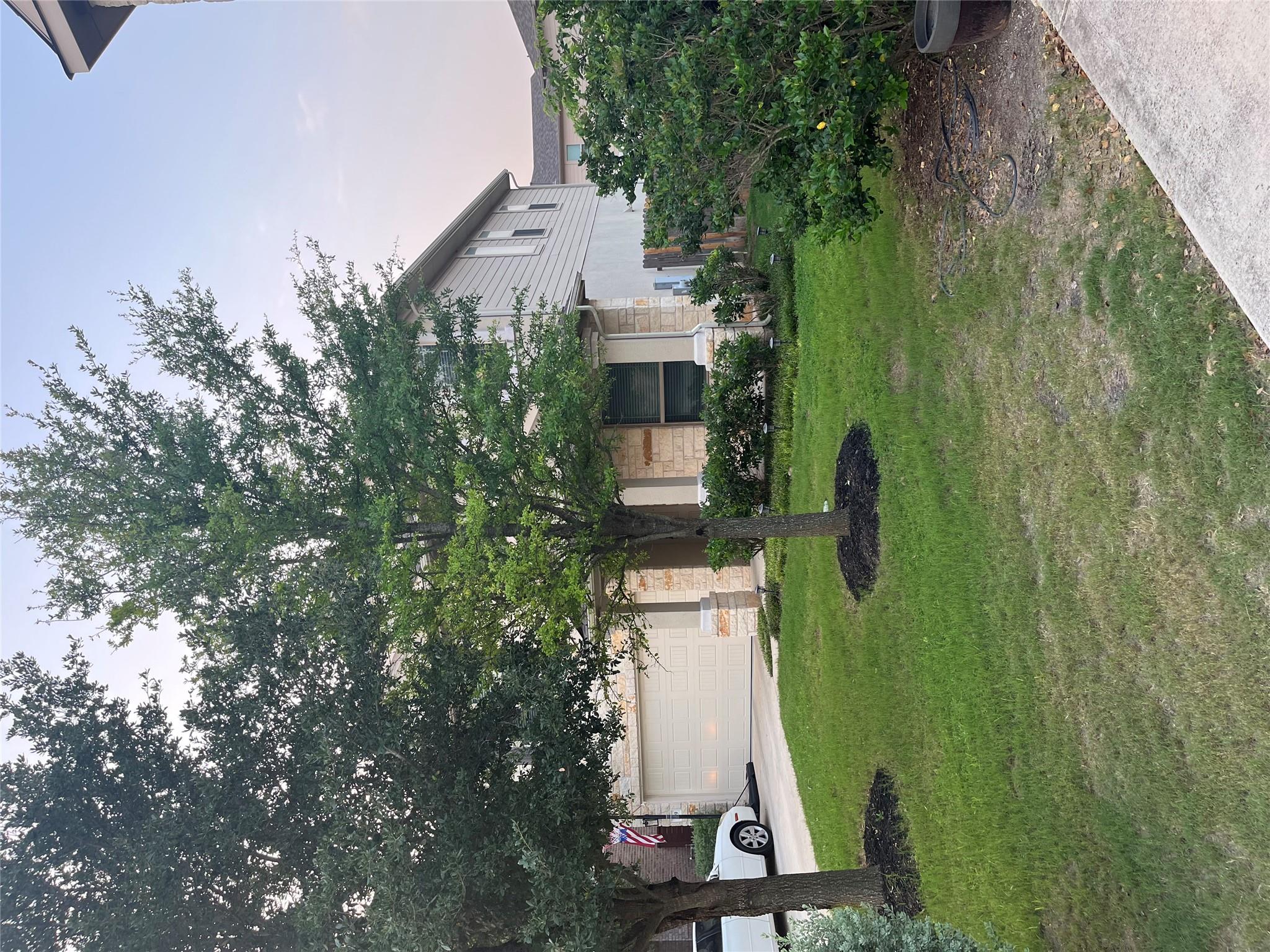 109 Camden CV