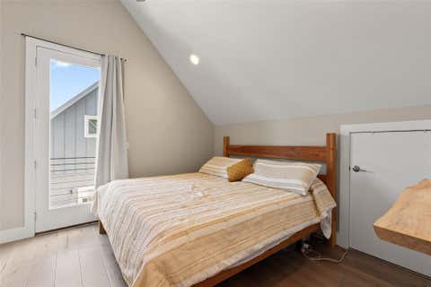 Tiny photo for 902 Calle Limon RD #B, Austin, TX 78702 (MLS # 5060240)