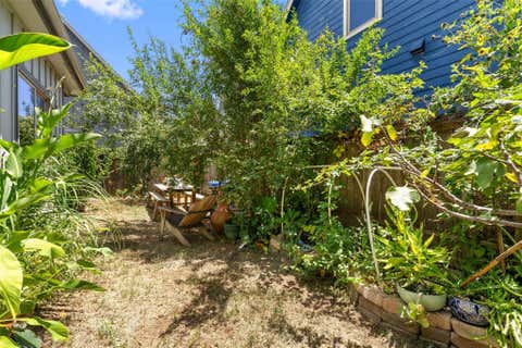 Tiny photo for 902 Calle Limon RD #B, Austin, TX 78702 (MLS # 5060240)