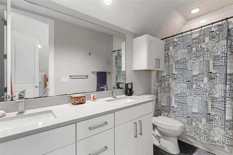 Tiny photo for 902 Calle Limon RD #B, Austin, TX 78702 (MLS # 5060240)