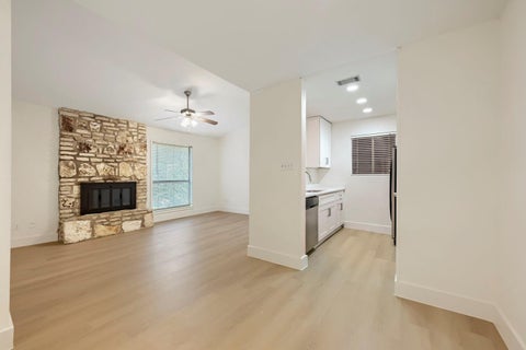Photo of 6903 Deatonhill DR #31, Austin, TX 78745 (MLS # 3293346)