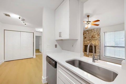 Tiny photo for 6903 Deatonhill DR #31, Austin, TX 78745 (MLS # 3293346)