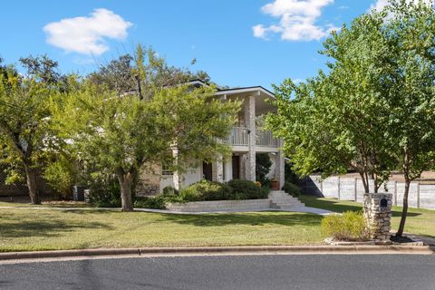 Photo of 820 Castle Ridge RD, Austin, TX 78746 (MLS # 3868610)