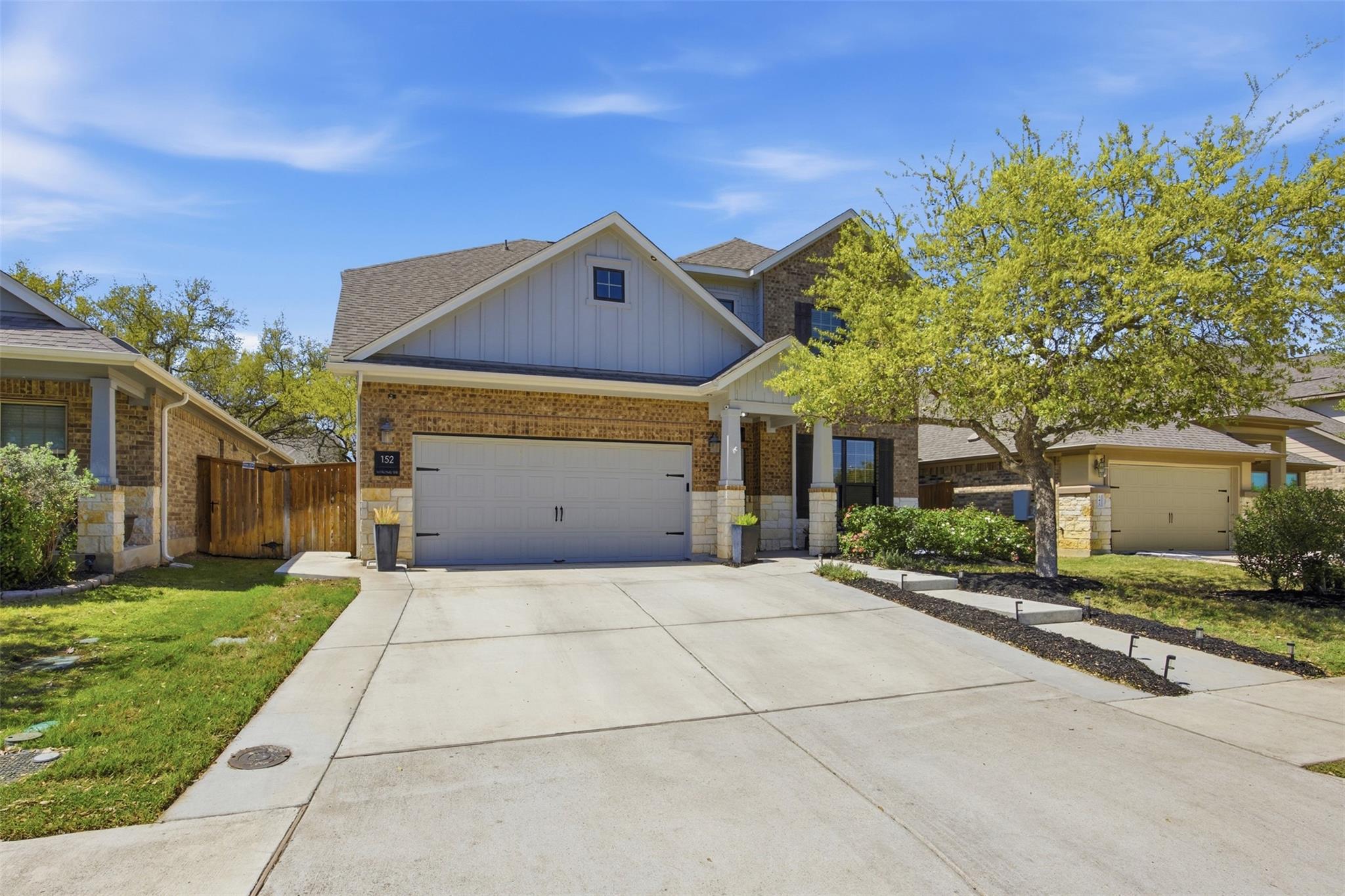 152 Rosling DR