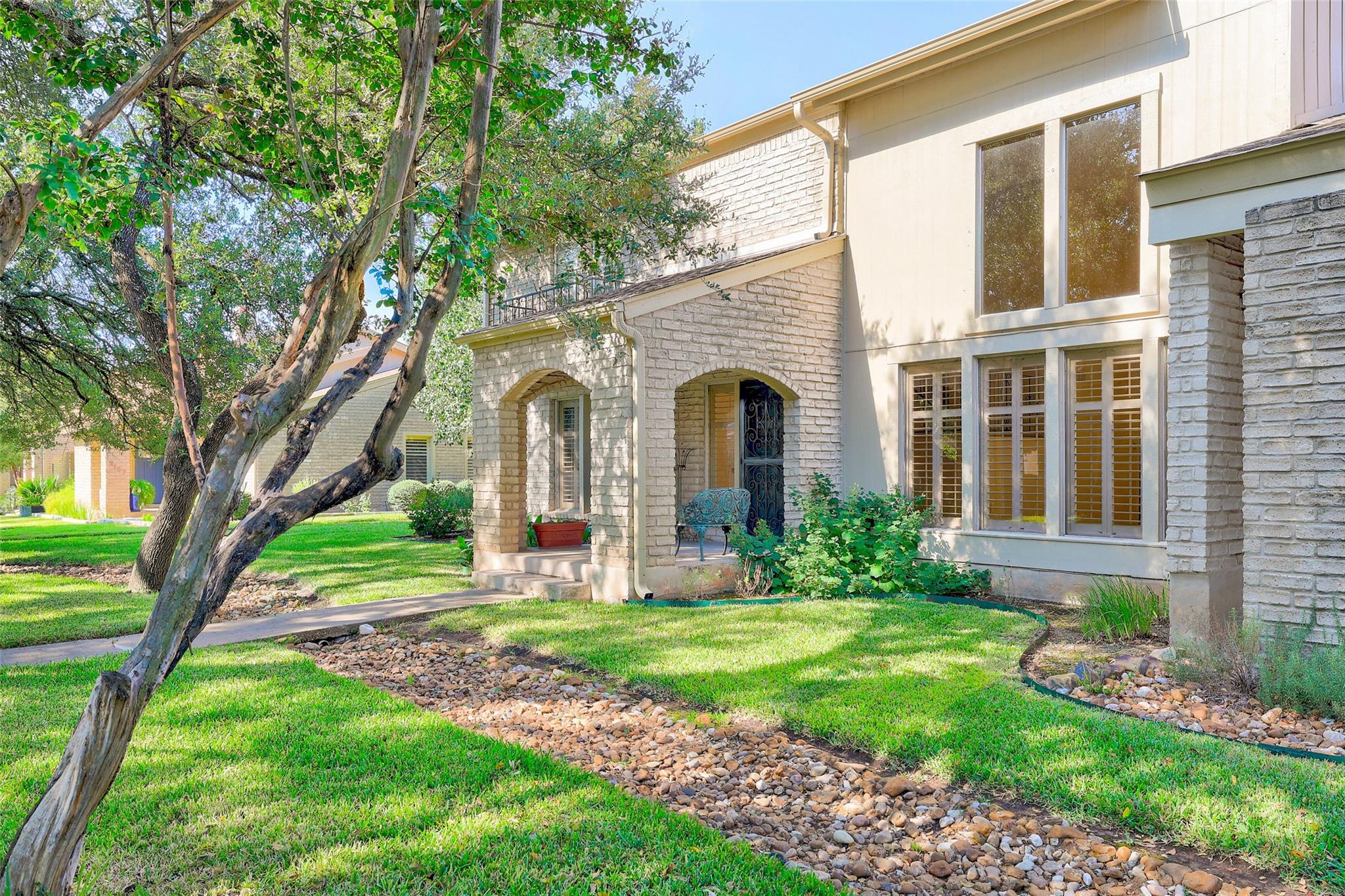 8111 Middle CT