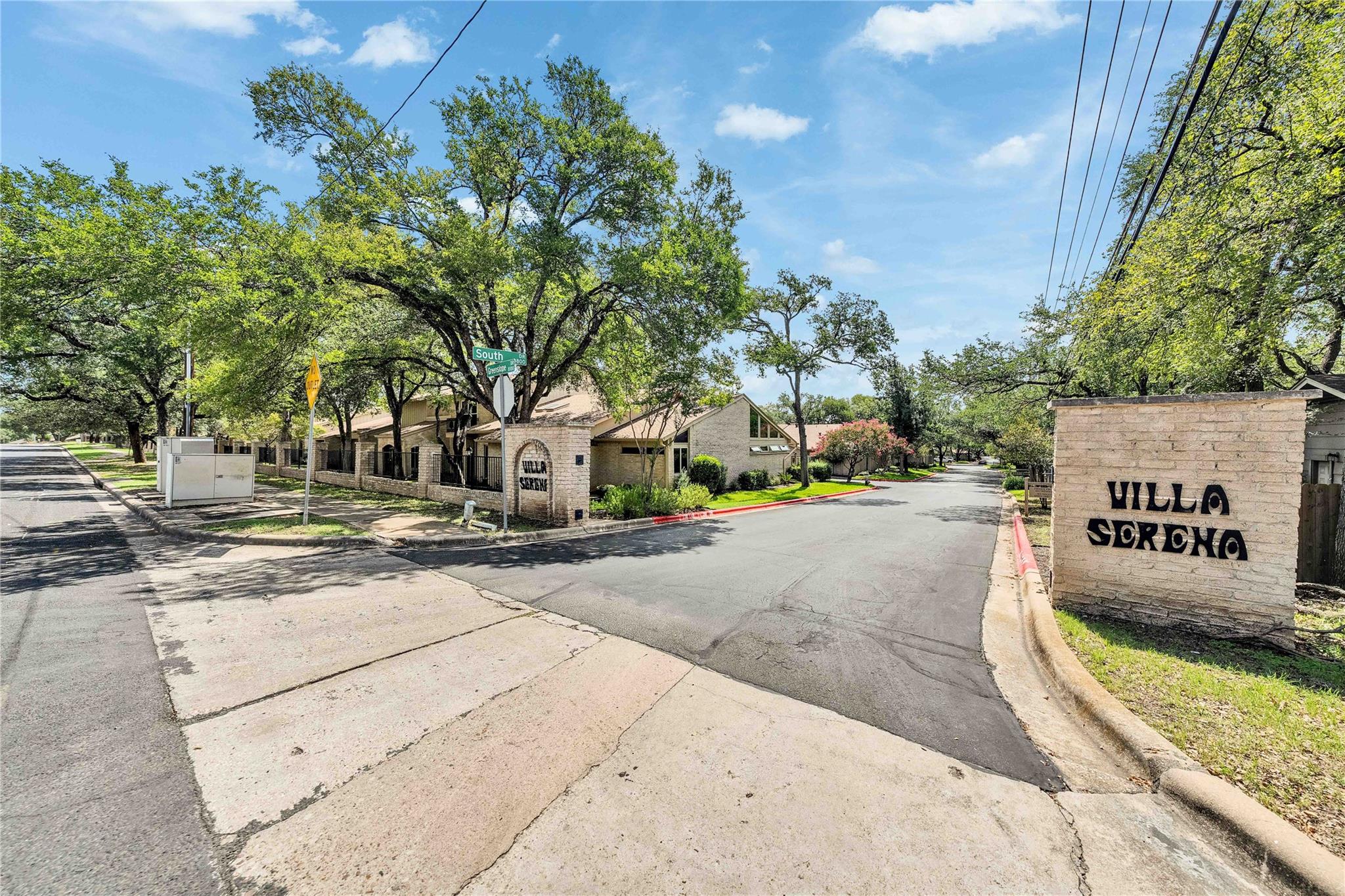 8111 Middle CT