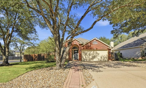 Photo of 9428 Linkmeadow DR, Austin, TX 78748 (MLS # 7386621)