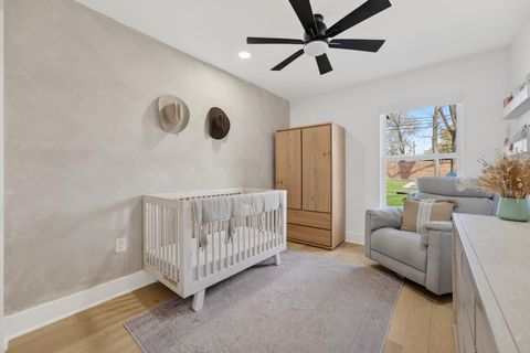 Tiny photo for 504 W Croslin ST, Austin, TX 78752 (MLS # 7095862)