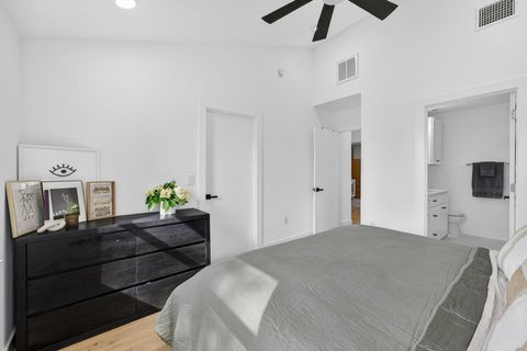 Tiny photo for 504 W Croslin ST, Austin, TX 78752 (MLS # 7095862)