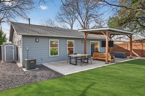 Tiny photo for 504 W Croslin ST, Austin, TX 78752 (MLS # 7095862)