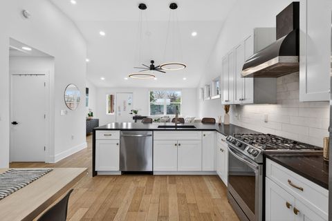 Tiny photo for 504 W Croslin ST, Austin, TX 78752 (MLS # 7095862)