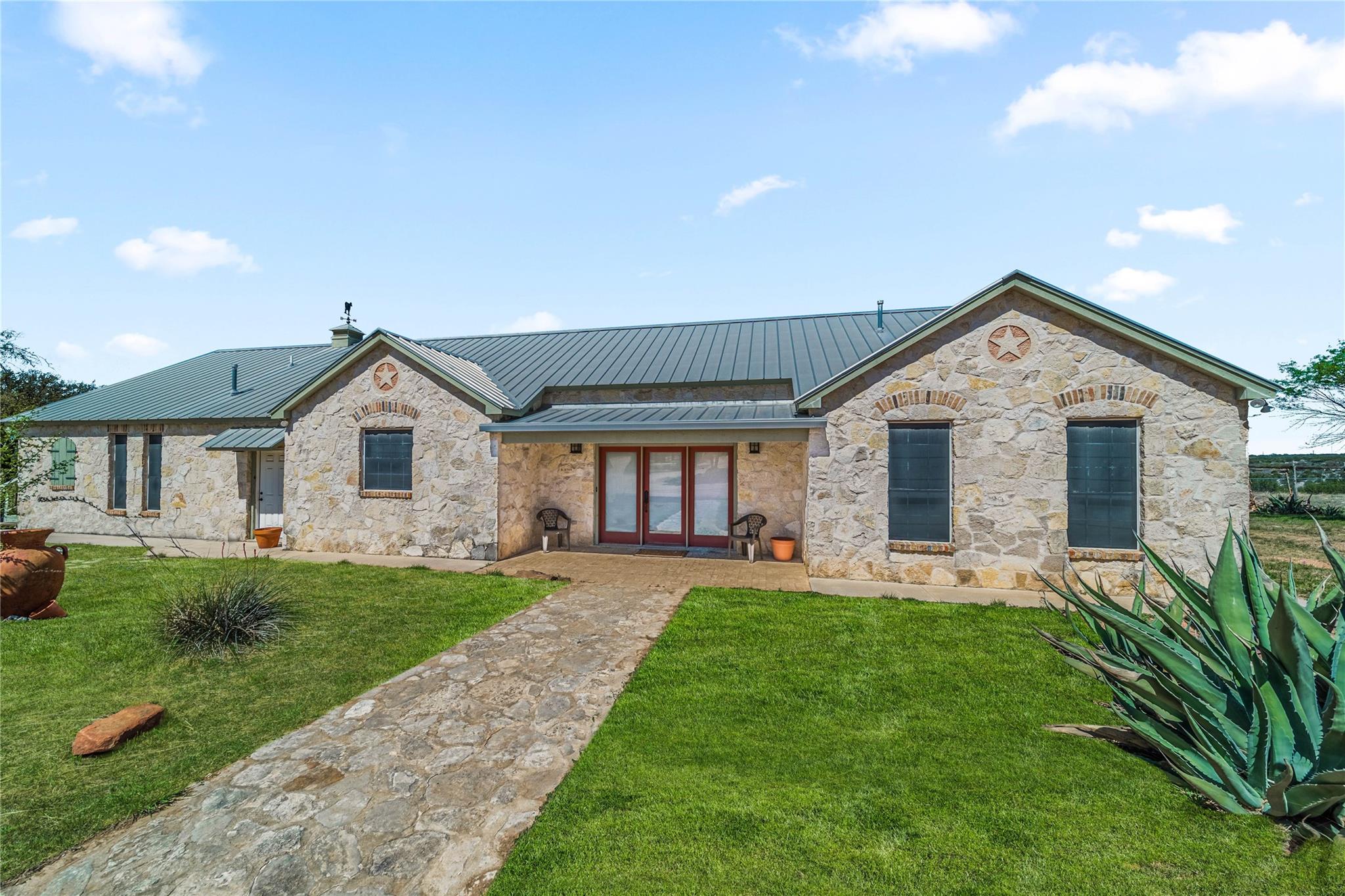 1428 Seven Springs Drive DR