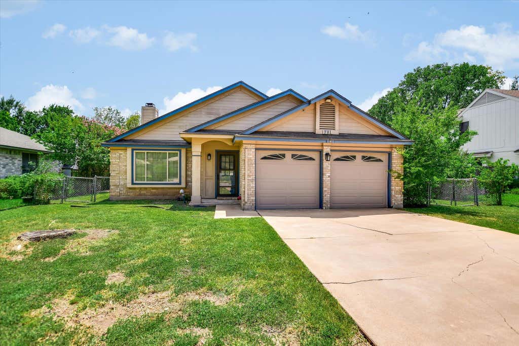 Photo of 701 W Custers Creek BND, Pflugerville, TX 78660 (MLS # 4403897)