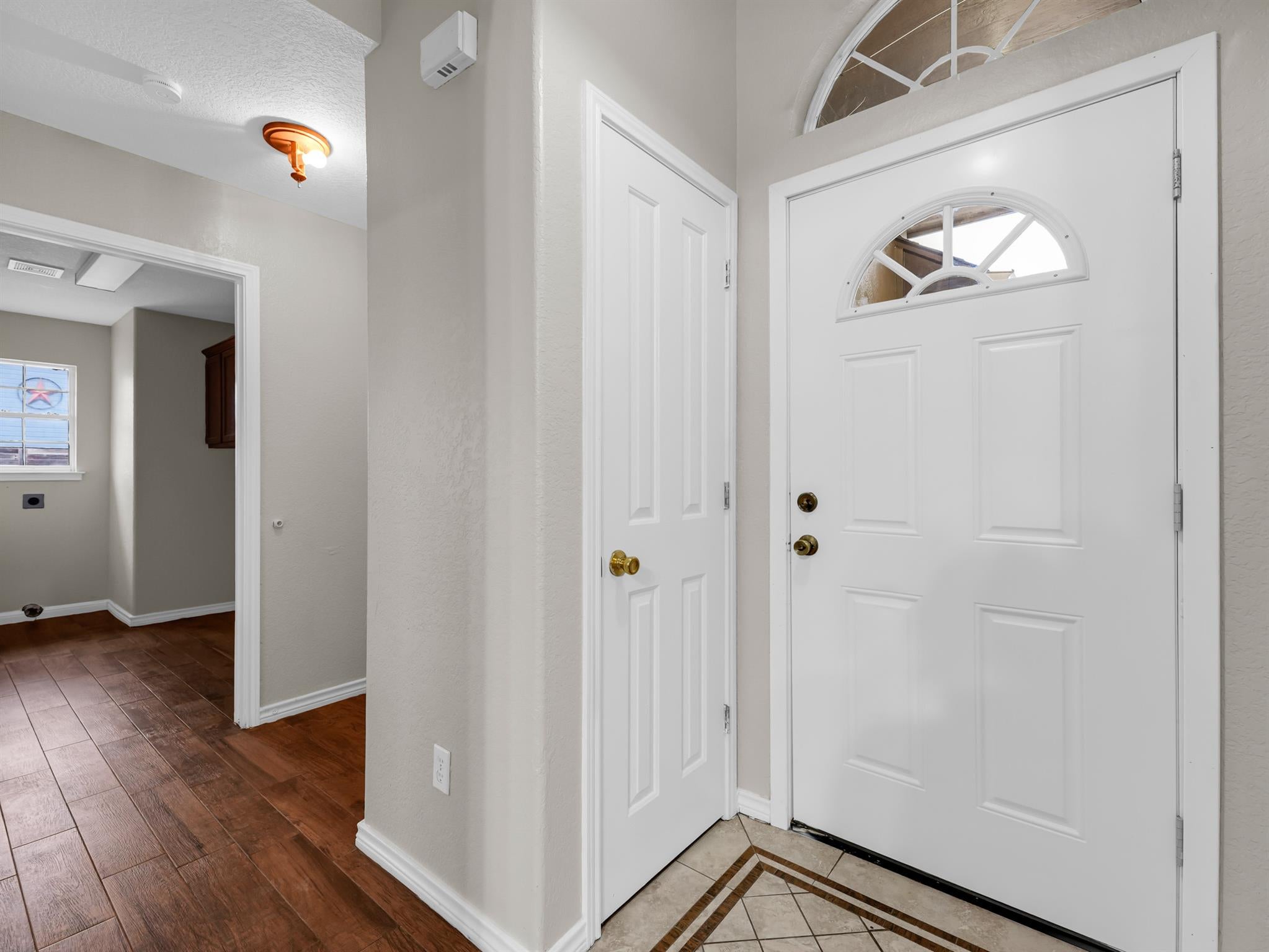 84 Thomas DR
