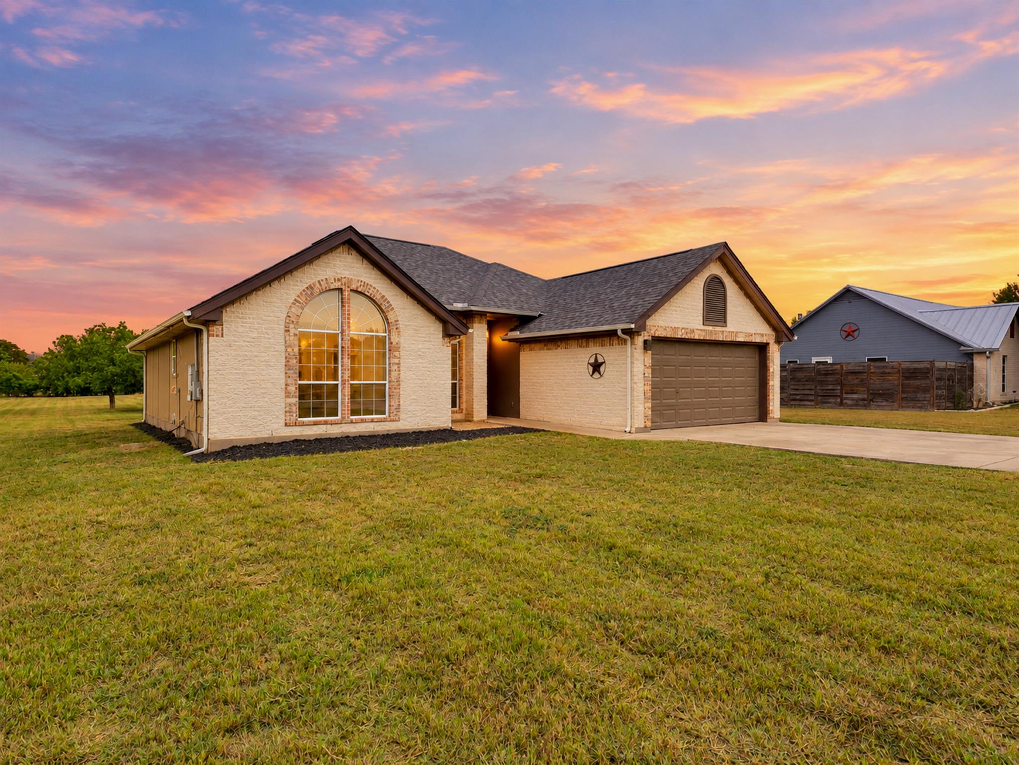 84 Thomas DR