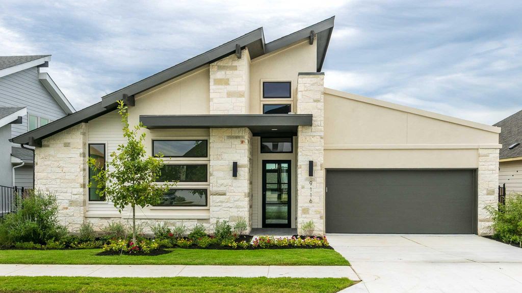 Photo for 9116 The Ravine WAY, Austin, TX 78744 (MLS # 2685337)