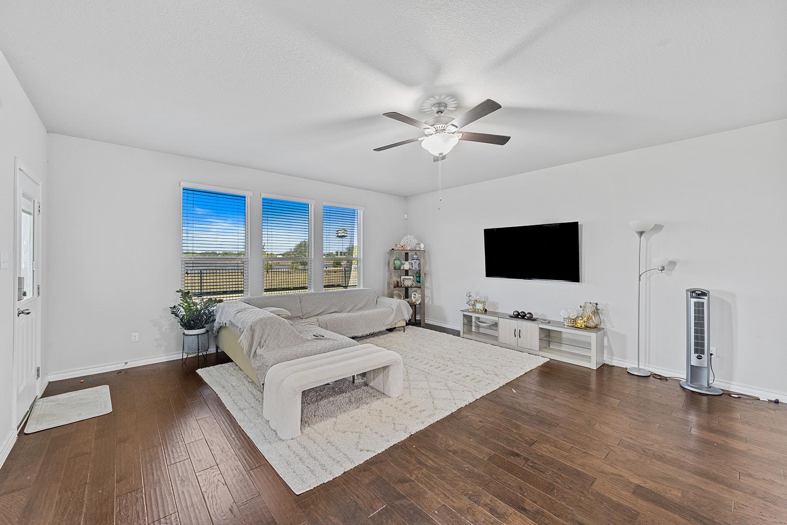 17609 Silent Harbor LOOP