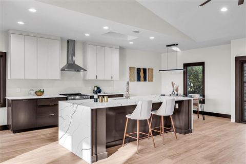 Tiny photo for 112 Paragon CT, Lakeway, TX 78734 (MLS # 7998794)