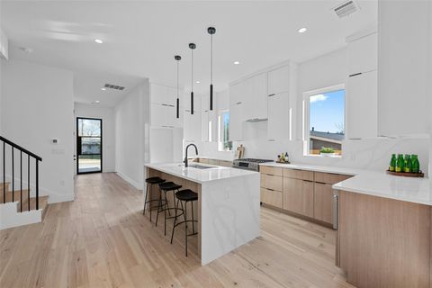 Tiny photo for 1407 Valleyridge DR #B, Austin, TX 78704 (MLS # 5272420)