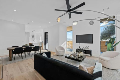 Photo of 1407 Valleyridge DR #B, Austin, TX 78704 (MLS # 5272420)