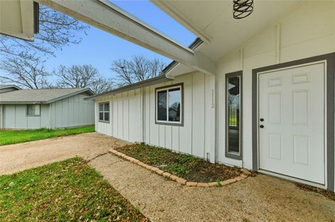 Photo of 1112 Village Green DR, Austin, TX 78753 (MLS # 1289071)